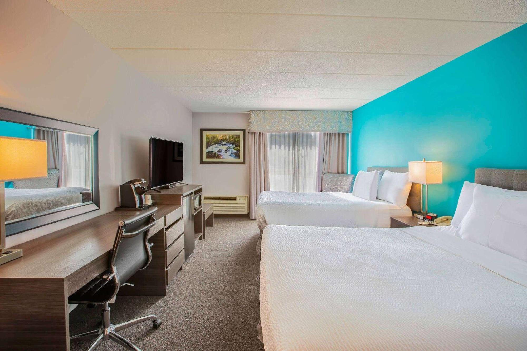 Hotel Days By Wyndham & Conference Centre Sudbury